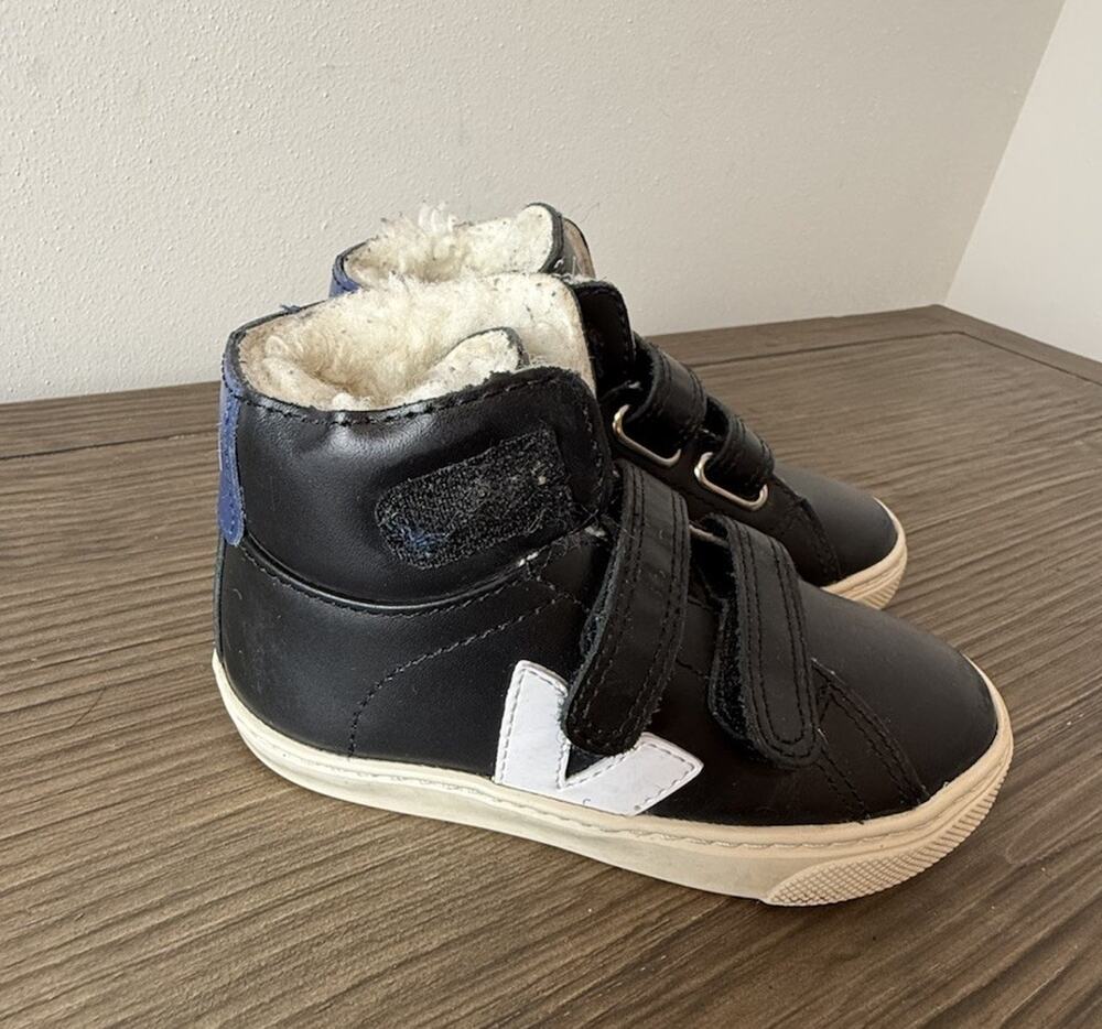 Veja Small Toddler Esplar Mid Fur-lined Leather Kids High Top Sneakers Sz 9.5
